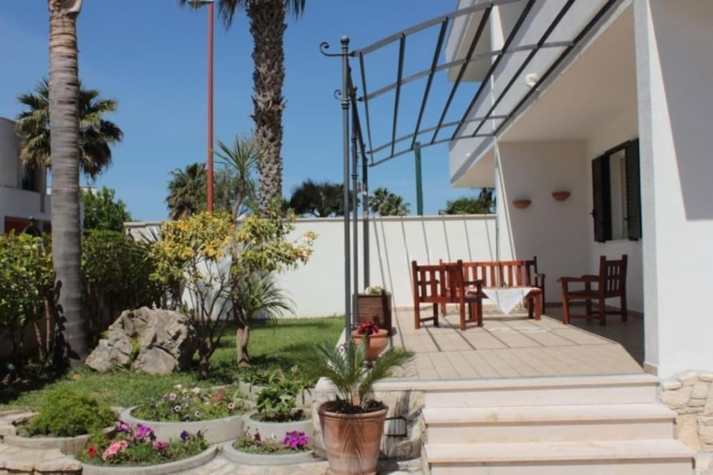 Villa Diomira Torre dell'Orso Extérieur photo